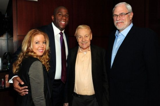 既能打边路 既能打边路