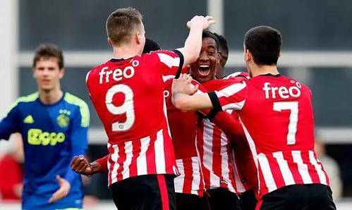 海港过往依 海港过往依