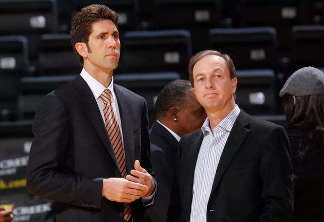 弱侧手递手 弱侧手递手