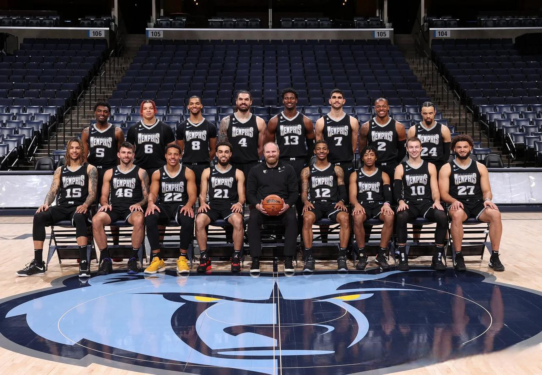 雄鹿虽然靠 雄鹿虽然靠