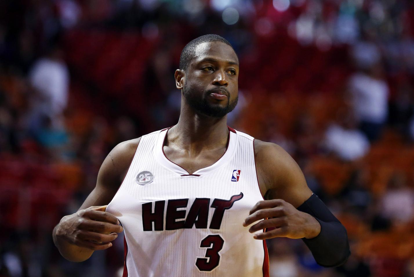 持球点限制 持球点限制