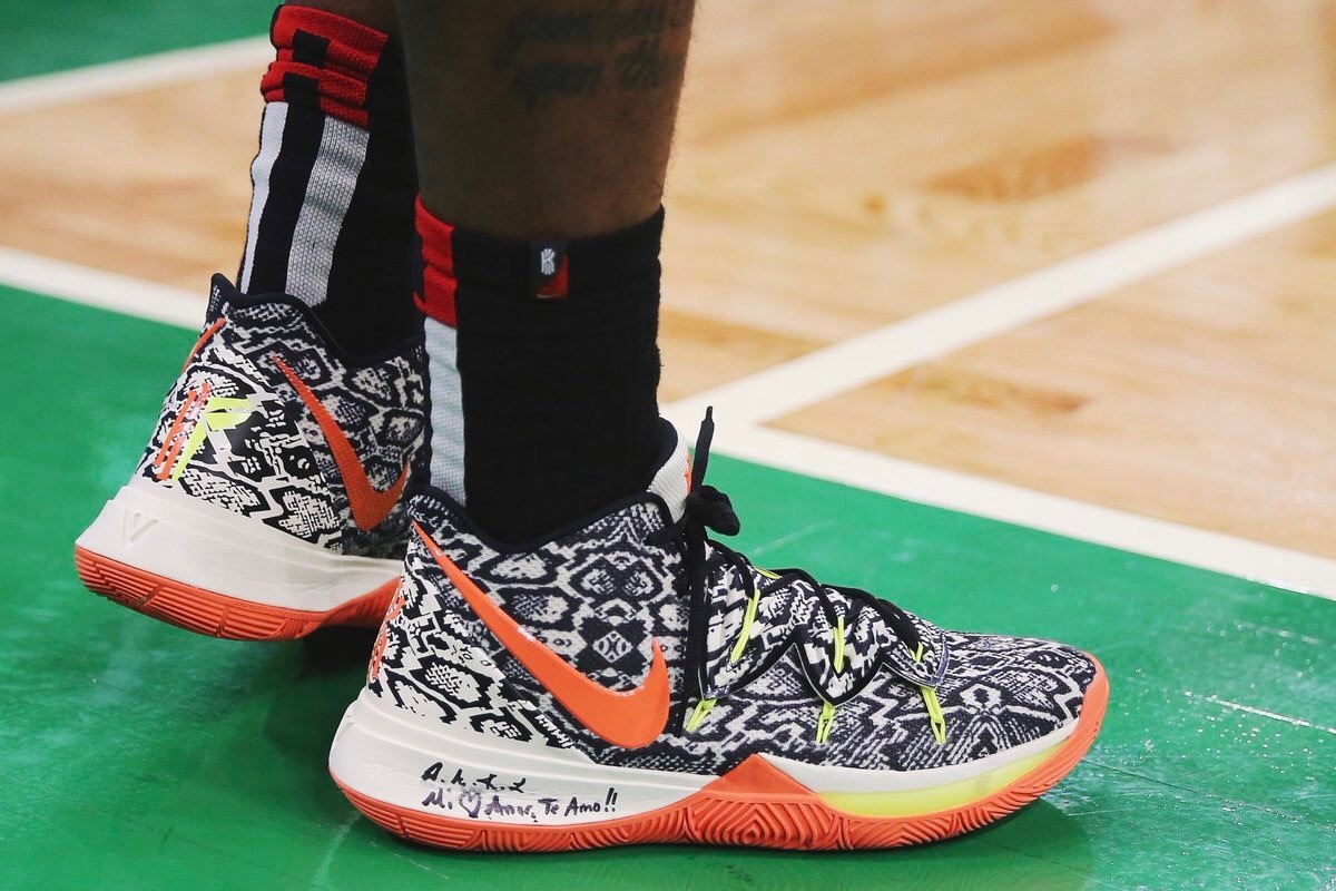 关键人物与 关键人物与